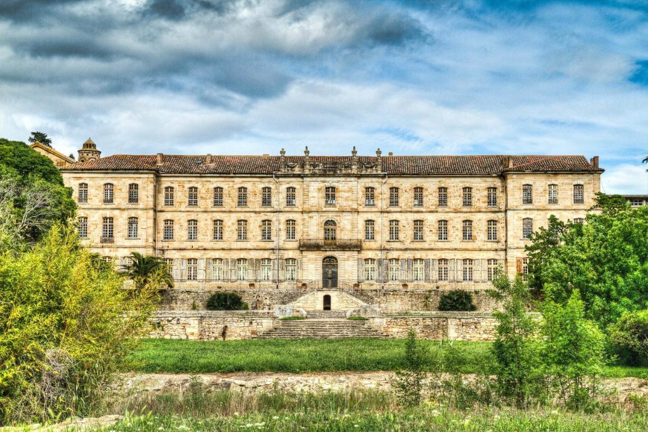 Le Patio: Charming 3-Star Residence in Beziers City Center Exterior photo