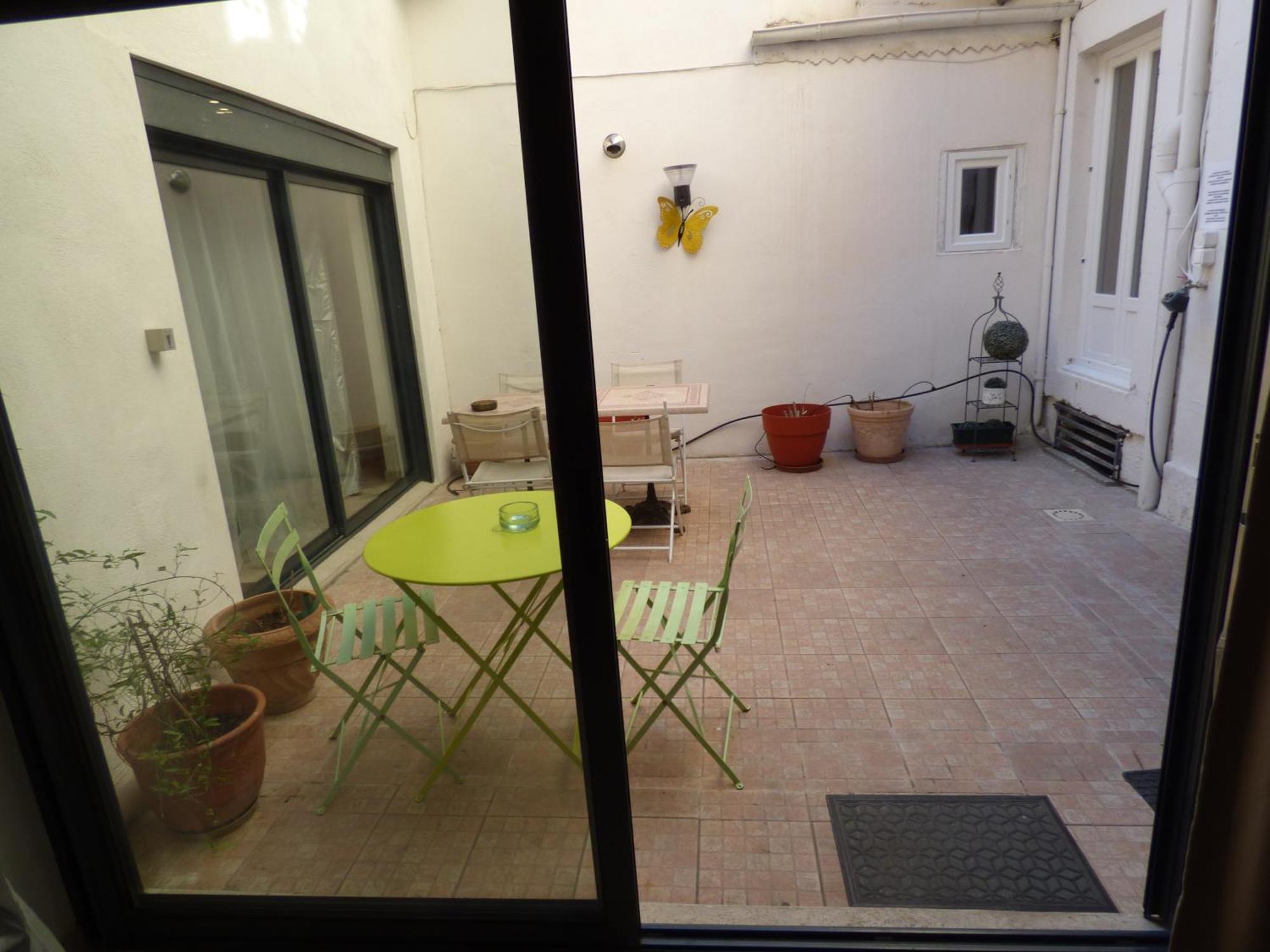 Le Patio: Charming 3-Star Residence in Beziers City Center Exterior photo