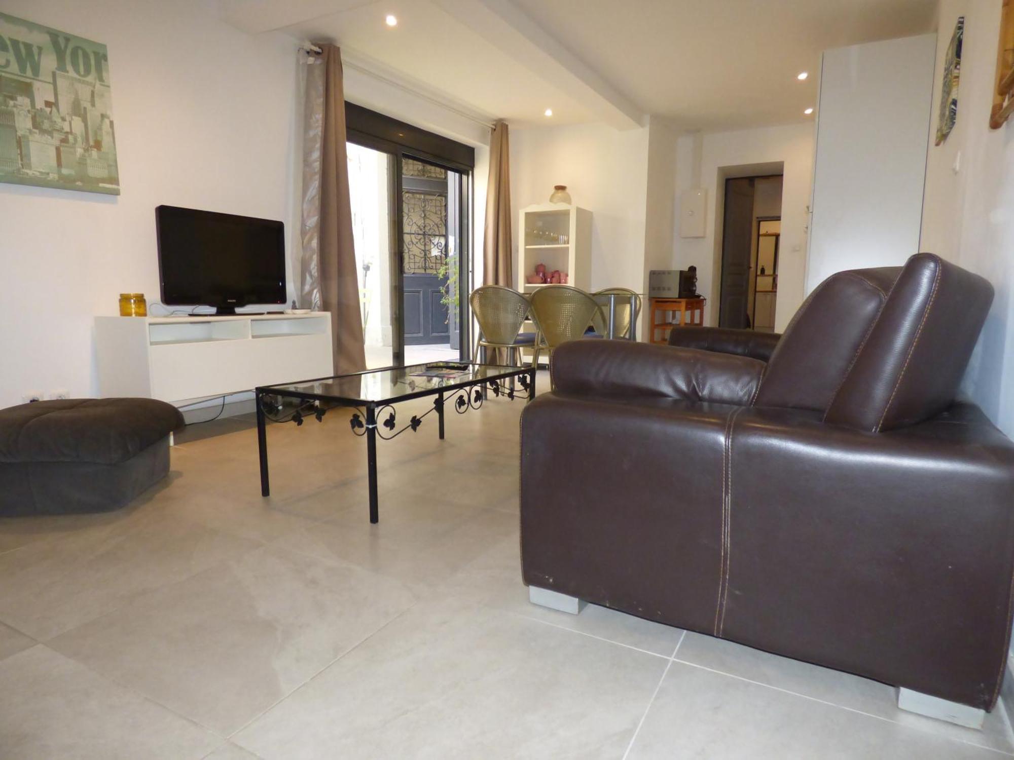 Le Patio: Charming 3-Star Residence in Beziers City Center Exterior photo